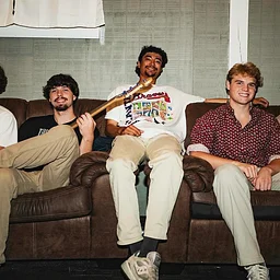 [RESCHEDULED] The Gringos