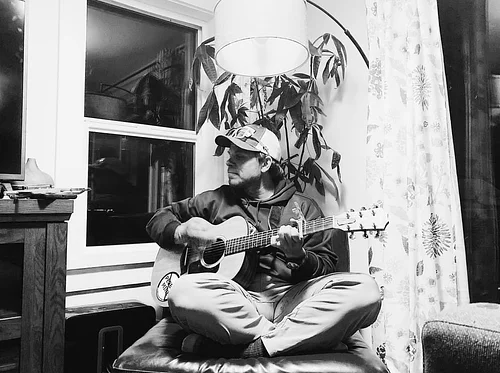 LIVE MUSIC - andy mauser