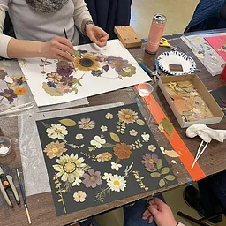 Pressed Flowers with Artist Ellie Roden