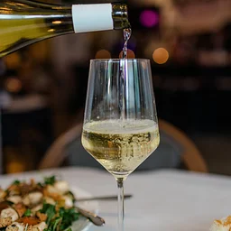 The Valdosta Collective: Monthly Wine Tasting