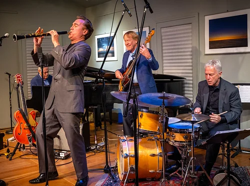 Dave Bennett Quartet: Swing, Surf & Rock