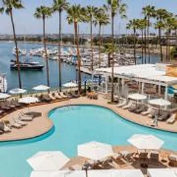 Sheraton San Diego Hotel & Marina + Jonny Tarr