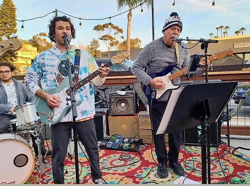 Live Music with Alan& Neil Levin