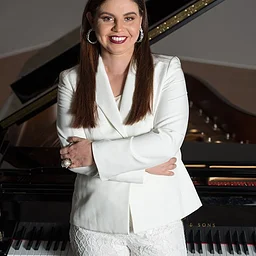 Steinway Signature Series: Elena Ulyanova