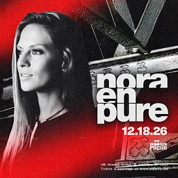 Nora en Pure
