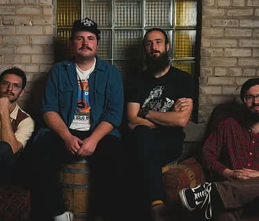Live Music - The Erly