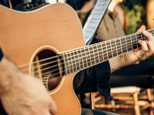 Monday Guitar Circle at Cotuit Center for the Arts