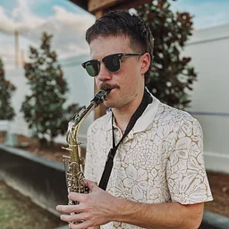 Live Saxophone : Roland Gnadt
