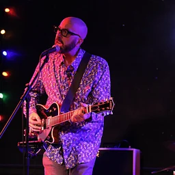 Michael Boezi - Live Music No Cover