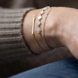 Permanent Jewelry with Unna Jewelry at the Winery