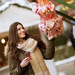 A Merry Little Market at Lehigh’s Greenhouse