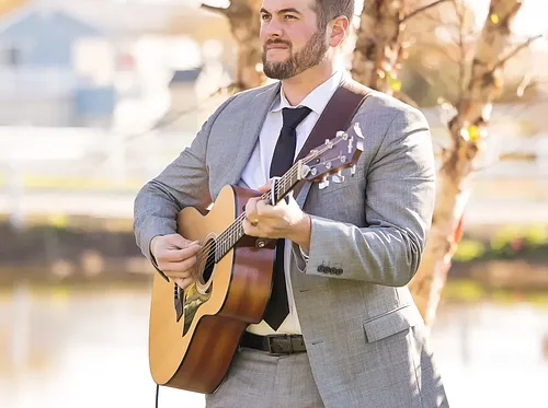 Friday Live Music Series – Carlos Morales