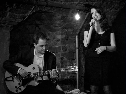 Courtyard Concert: Petra van Nuis/Andy Brown Duo