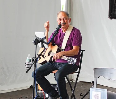 Live Music with Haig Mathosian + Hot Minute Coffee Pop Up