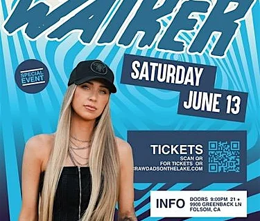 Alli Walker at Crawdads on the Lake