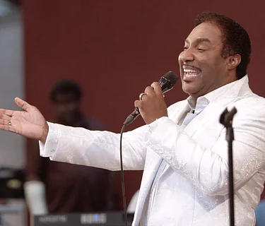 Terry Steele Sings Luther Vandross