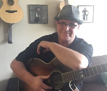 Live Music: Jim DiBattista