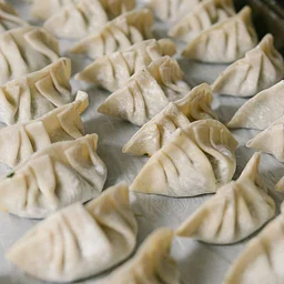 Dumplings of the World: Chinese Dumplings, Jiaozi