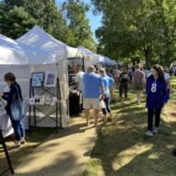 Festivals, Markets & Main Street Magic – Your Arts Getaway Weekend