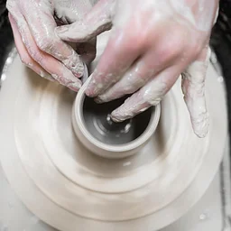 Beginning Ceramic Wheel Throwing (14+)