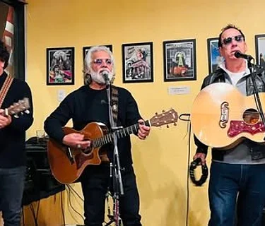 Live Music: Bobby, Finn, and Dave 6-9 pm/ Food Truck: DisFruta
