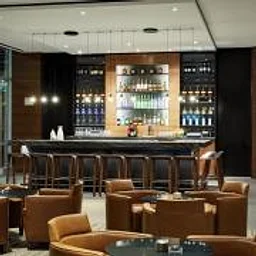 AC Hotel Phoenix Tempe + Taide