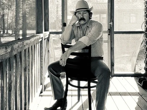 TYLER-JAMES KELLY (solo set)