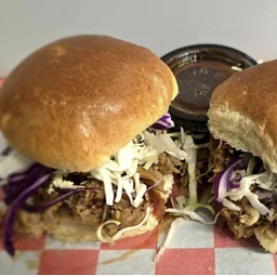 Food Truck: Beef Street and a Pig