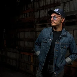 Mid-Week Music: Riley Kerns