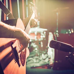 LIVE MUSIC + $5 Mimosas