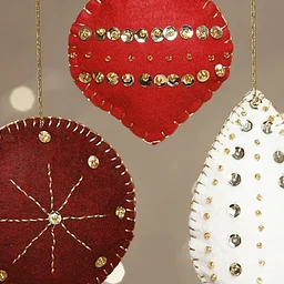 Embroidered Ornament Class