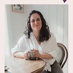 Selling Your Memoir: How to Shape, Position & Package Your Book Proposal