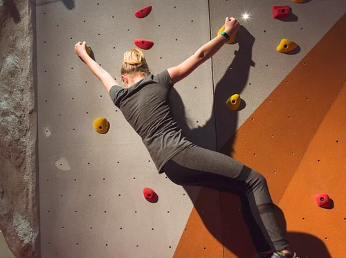 Members-Only Preview: Extreme Sports: Beyond Human Limits