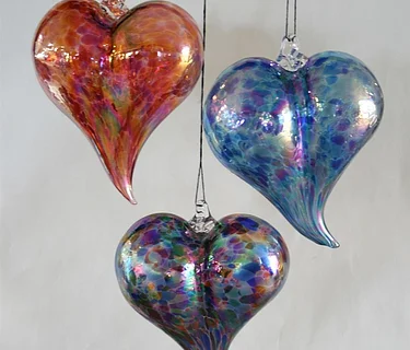 Glass blowing – hearts at the Vineyard at Hershey