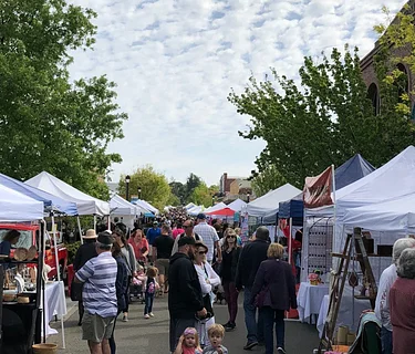 🌷 Spring Arts & Crafts Fair – Historic Folsom