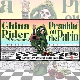 China Rider: Prankin on the Patio