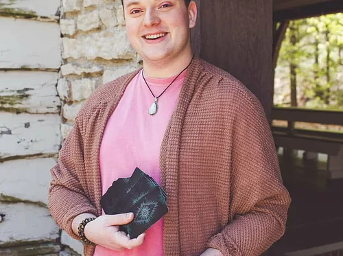 Intuitive Tarot & Oracle Readings with Eli