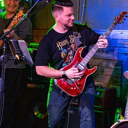 Live Music / TC King