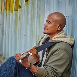 Live Music – Kenny Lee Young