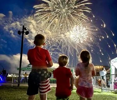 NBP Fireworks on the Lake