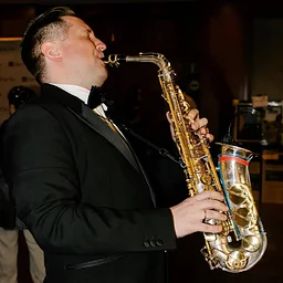 SUNDAY JAZZ + SINGALONG WITH SLAVA SAX