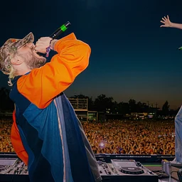 Run The Night 5K With Sofi Tukker