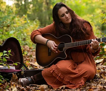 Friday Music by Laura Brino