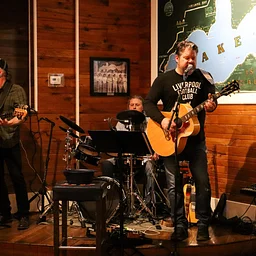 Live Music: Doghouse Roses – October 30, 2026