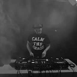 Long Island House presents: DJ SEO