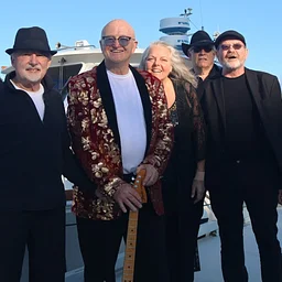Pat Colwell & The Soul Sensations Motown Christmas Show!
