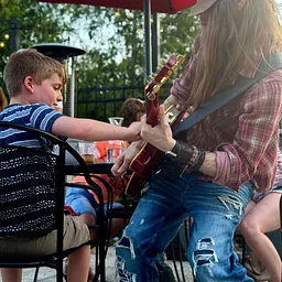 Live Music w/ Anton Tuvelman