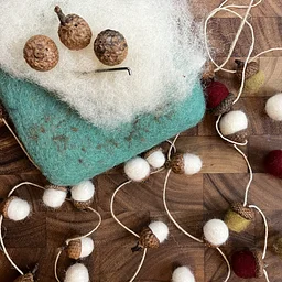 Acorn Garland Felting Workshop