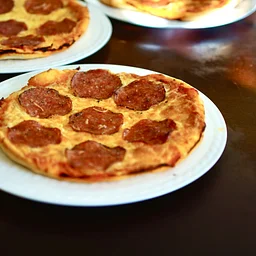 Tween Scene: Movie Night & Build Your Own Pizza