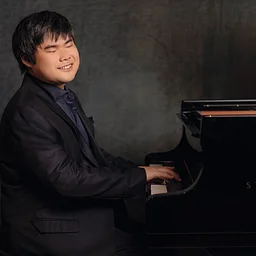 Nobuyuki Tsujii Performs Chopin